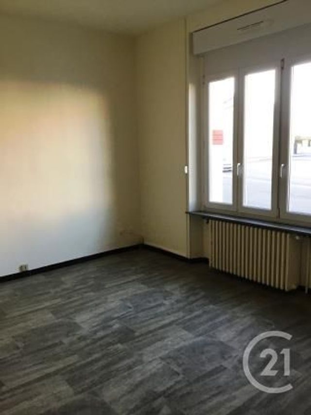 Appartement F4 à louer - 4 pièces - 85.85 m2 - VERDUN - 55 - LORRAINE - Century 21 L'Immobilière Verdunoise