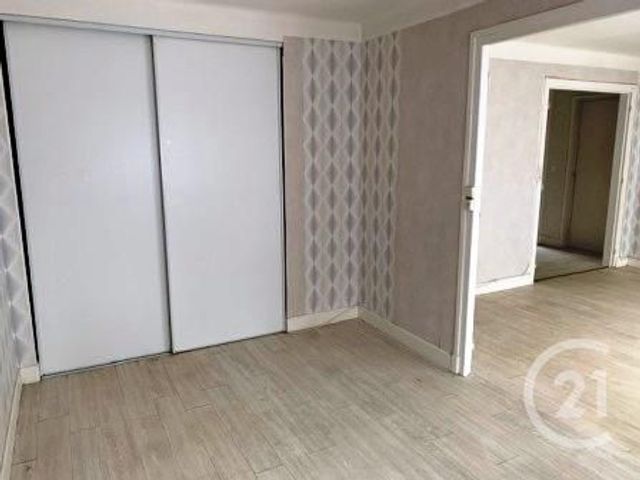 Appartement F2 à louer - 2 pièces - 53.0 m2 - VERDUN - 55 - LORRAINE - Century 21 L'Immobilière Verdunoise