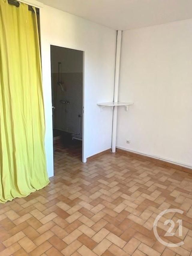 Appartement F1 bis à louer - 2 pièces - 31.35 m2 - VERDUN - 55 - LORRAINE - Century 21 L'Immobilière Verdunoise