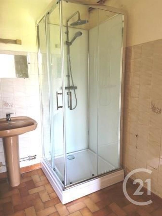 Appartement F1 bis à louer - 2 pièces - 31.35 m2 - VERDUN - 55 - LORRAINE - Century 21 L'Immobilière Verdunoise