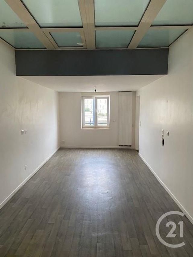 Appartement F4 à louer - 4 pièces - 89.0 m2 - VERDUN - 55 - LORRAINE - Century 21 L'Immobilière Verdunoise