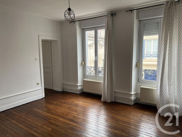 Appartement F5 à louer - 5 pièces - 124.81 m2 - VERDUN - 55 - LORRAINE - Century 21 L'Immobilière Verdunoise