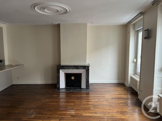 Appartement F5 à louer - 5 pièces - 124.81 m2 - VERDUN - 55 - LORRAINE - Century 21 L'Immobilière Verdunoise