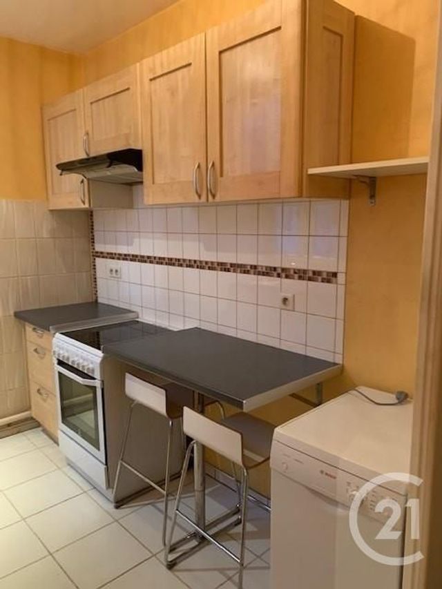 Appartement F2 à louer - 2 pièces - 62.03 m2 - VERDUN - 55 - LORRAINE - Century 21 L'Immobilière Verdunoise