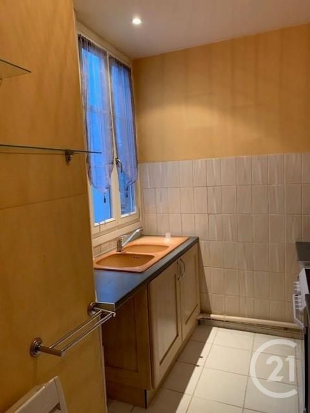 Appartement F2 à louer - 2 pièces - 62.03 m2 - VERDUN - 55 - LORRAINE - Century 21 L'Immobilière Verdunoise