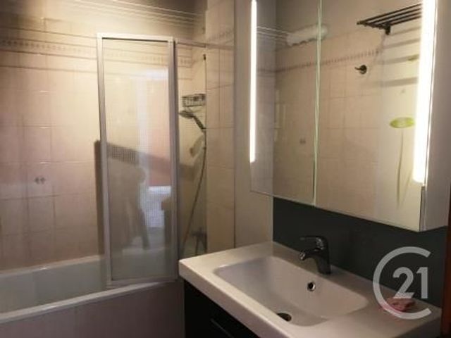 Appartement F3 à louer - 3 pièces - 59.0 m2 - VERDUN - 55 - LORRAINE - Century 21 L'Immobilière Verdunoise