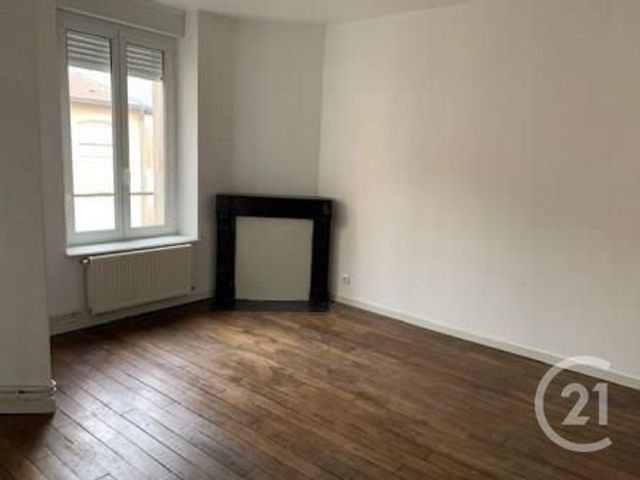 Appartement F2 à louer - 2 pièces - 49.0 m2 - VERDUN - 55 - LORRAINE - Century 21 L'Immobilière Verdunoise