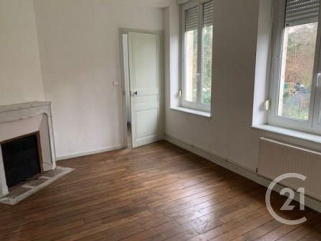 Appartement F2 à louer - 2 pièces - 49.0 m2 - VERDUN - 55 - LORRAINE - Century 21 L'Immobilière Verdunoise