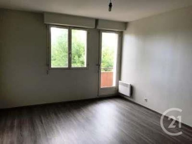 Appartement F2 à louer - 2 pièces - 37.6 m2 - VERDUN - 55 - LORRAINE - Century 21 L'Immobilière Verdunoise