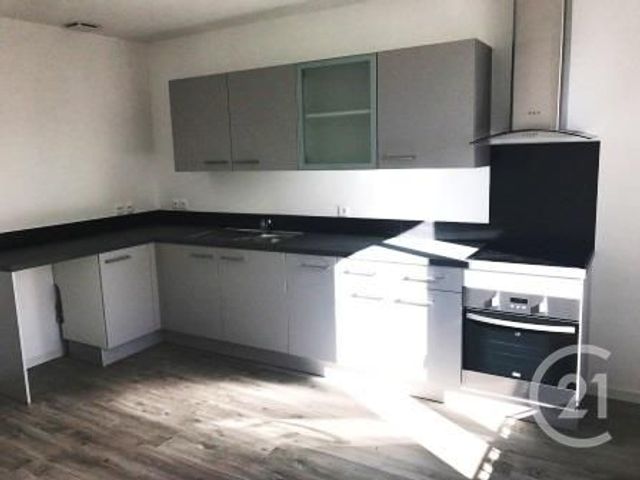 Appartement F3 à louer - 3 pièces - 71.0 m2 - VERDUN - 55 - LORRAINE - Century 21 L'Immobilière Verdunoise