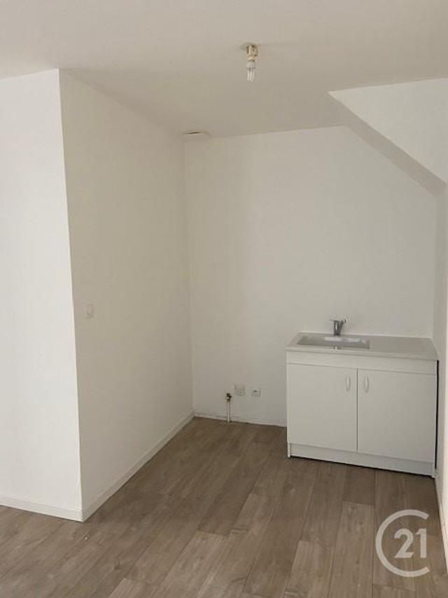 Appartement F2 bis à louer - 3 pièces - 45.21 m2 - VERDUN - 55 - LORRAINE - Century 21 L'Immobilière Verdunoise