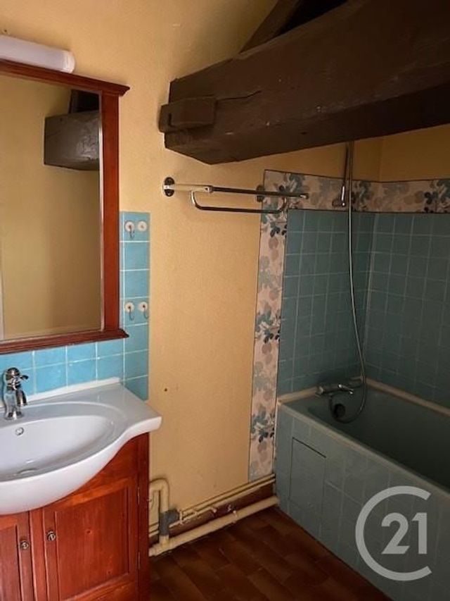 Appartement F2 à louer - 2 pièces - 45.0 m2 - VERDUN - 55 - LORRAINE - Century 21 L'Immobilière Verdunoise