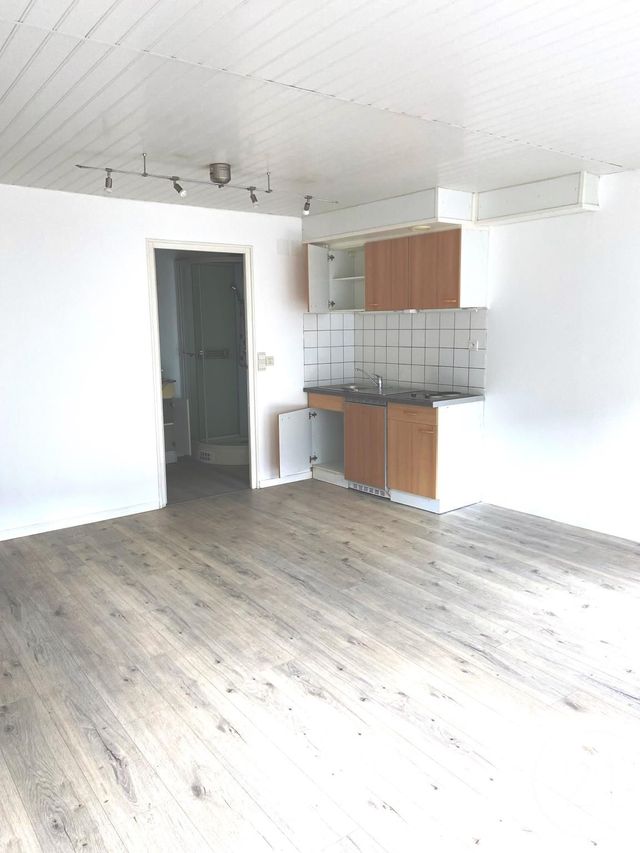 Appartement Studio à louer - 1 pièce - 28.34 m2 - VERDUN - 55 - LORRAINE - Century 21 L'Immobilière Verdunoise
