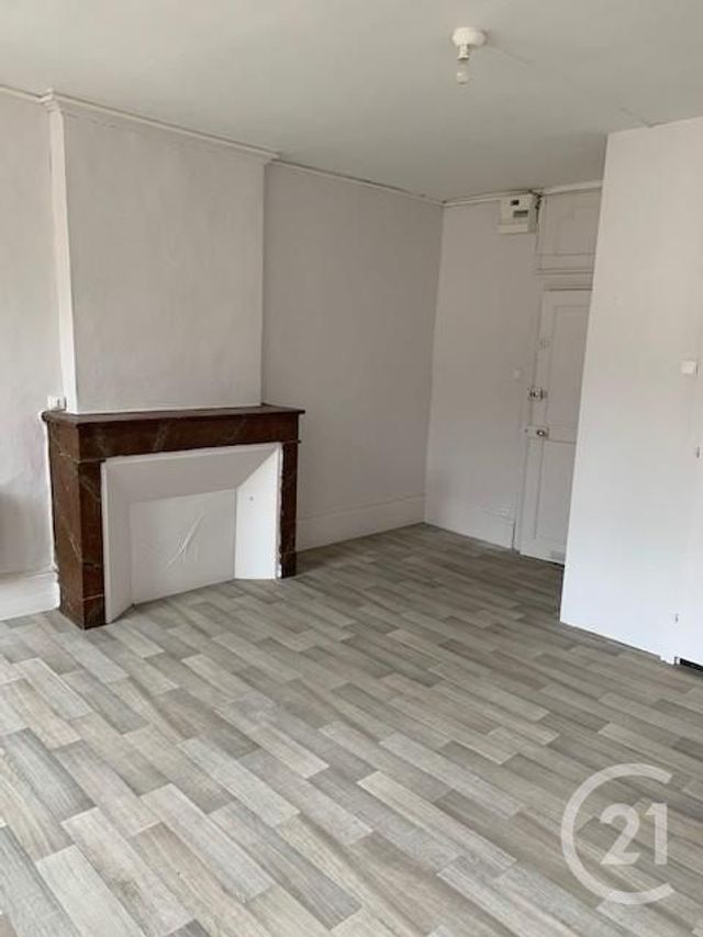 Appartement Studio à louer - 1 pièce - 17.26 m2 - VERDUN - 55 - LORRAINE - Century 21 L'Immobilière Verdunoise
