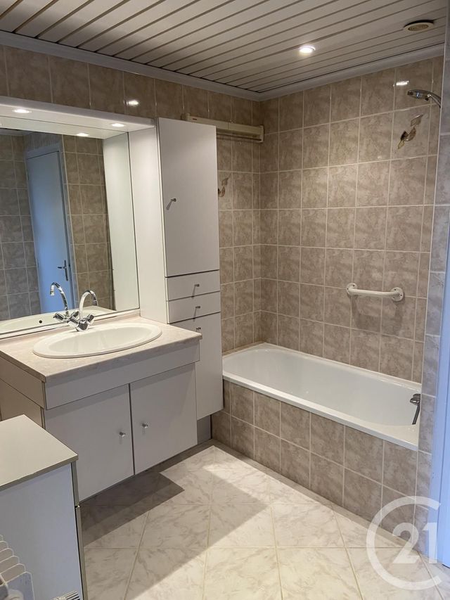 Appartement F4 à louer - 4 pièces - 93.04 m2 - BELLEVILLE SUR MEUSE - 55 - LORRAINE - Century 21 L'Immobilière Verdunoise