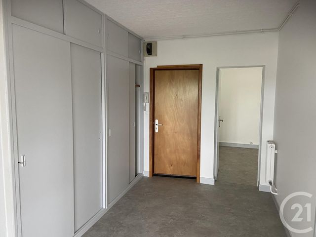 Appartement F4 à louer - 4 pièces - 93.04 m2 - BELLEVILLE SUR MEUSE - 55 - LORRAINE - Century 21 L'Immobilière Verdunoise