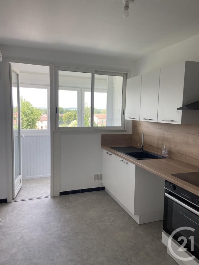 Appartement F4 à louer - 4 pièces - 93.04 m2 - BELLEVILLE SUR MEUSE - 55 - LORRAINE - Century 21 L'Immobilière Verdunoise