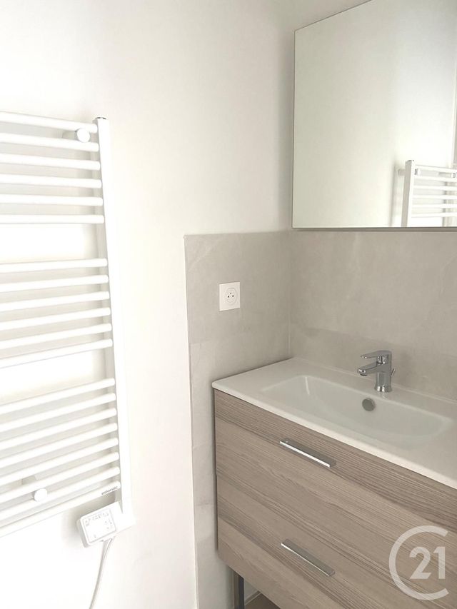 Appartement F2 à louer - 2 pièces - 31.11 m2 - VERDUN - 55 - LORRAINE - Century 21 L'Immobilière Verdunoise