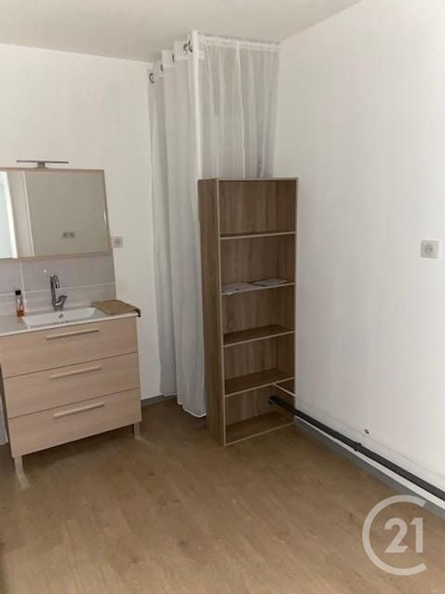 Appartement T3 à louer - 3 pièces - 87.0 m2 - VERDUN - 55 - LORRAINE - Century 21 L'Immobilière Verdunoise