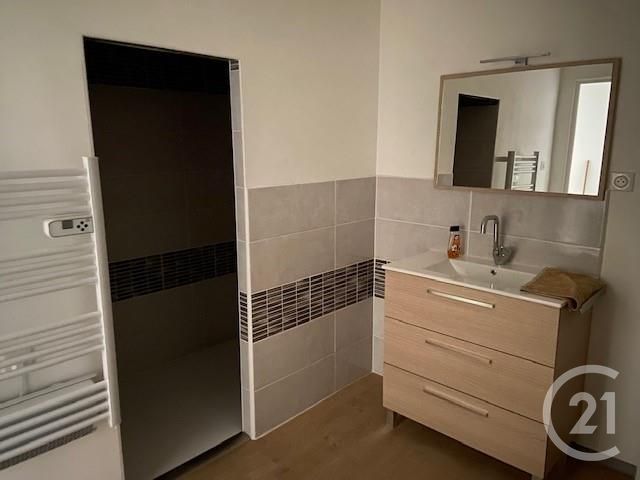Appartement T3 à louer - 3 pièces - 87.0 m2 - VERDUN - 55 - LORRAINE - Century 21 L'Immobilière Verdunoise