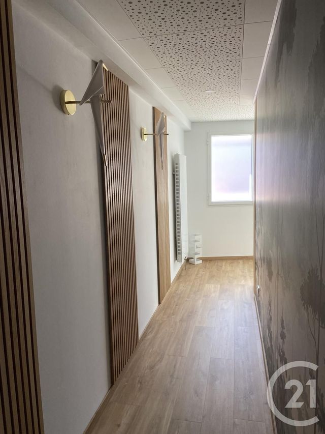 Appartement Local à louer - 2 pièces - 50.0 m2 - VERDUN - 55 - LORRAINE - Century 21 L'Immobilière Verdunoise