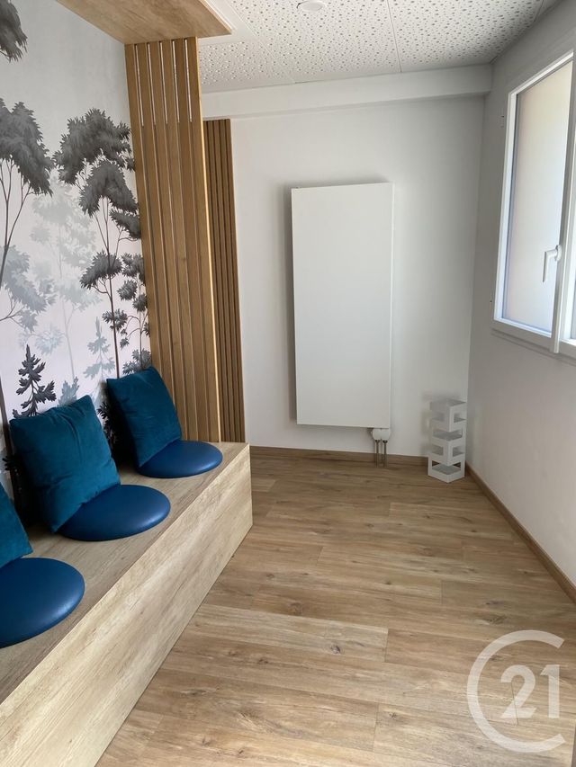 Appartement Local à louer - 2 pièces - 50.0 m2 - VERDUN - 55 - LORRAINE - Century 21 L'Immobilière Verdunoise