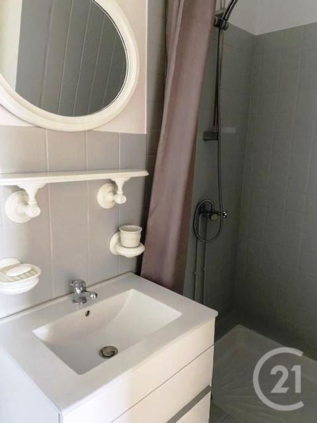 Appartement Studio à louer - 1 pièce - 21.21 m2 - VERDUN - 55 - LORRAINE - Century 21 L'Immobilière Verdunoise