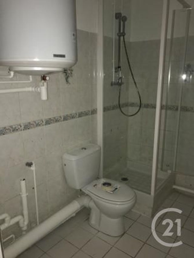 Appartement F1 à louer - 2 pièces - 45.41 m2 - VERDUN - 55 - LORRAINE - Century 21 L'Immobilière Verdunoise