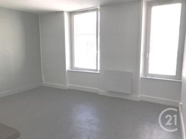 Appartement F1 à louer - 2 pièces - 45.41 m2 - VERDUN - 55 - LORRAINE - Century 21 L'Immobilière Verdunoise