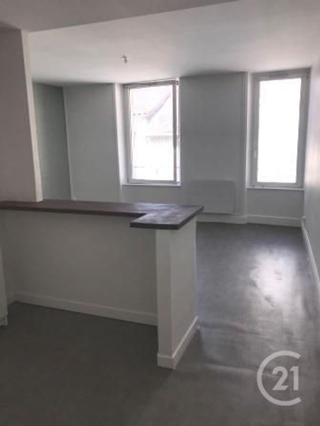 Appartement F1 à louer - 2 pièces - 45.41 m2 - VERDUN - 55 - LORRAINE - Century 21 L'Immobilière Verdunoise