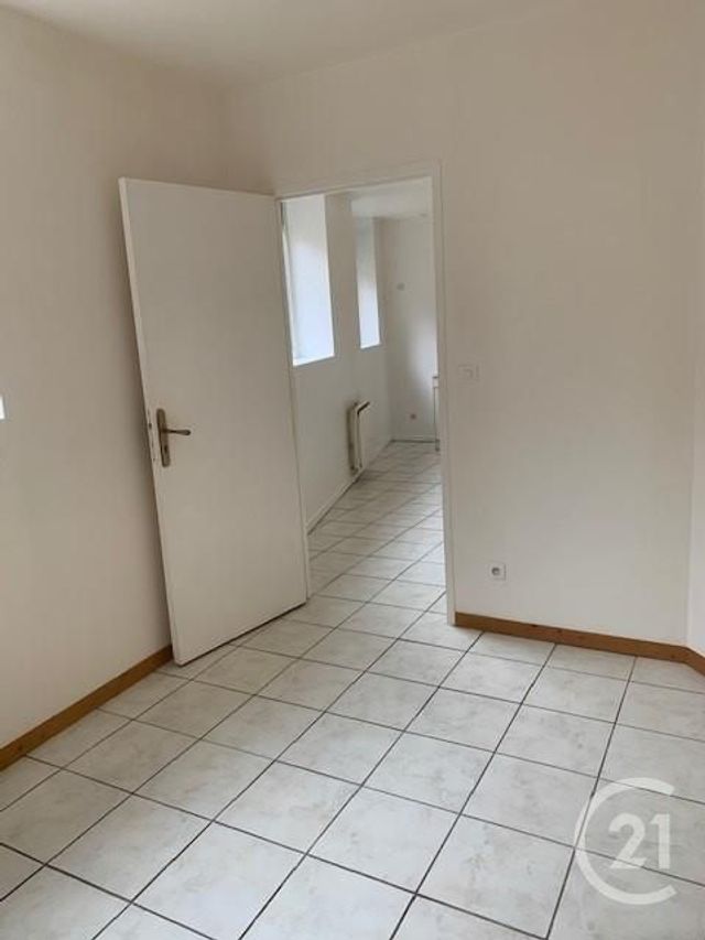 Appartement F2 à louer - 2 pièces - 24.79 m2 - ETAIN - 55 - LORRAINE - Century 21 L'Immobilière Verdunoise