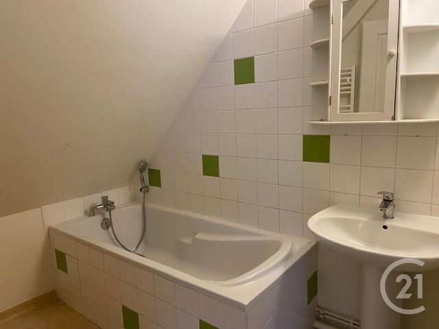 Appartement F3 à louer - 3 pièces - 78.95 m2 - VERDUN - 55 - LORRAINE - Century 21 L'Immobilière Verdunoise