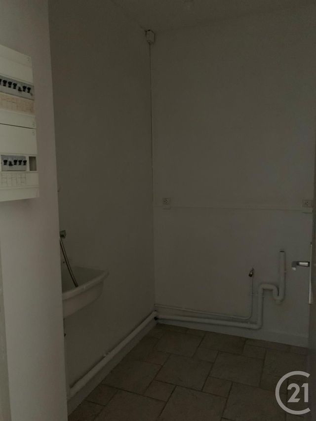 Appartement F5 à vendre - 5 pièces - 81.93 m2 - VERDUN - 55 - LORRAINE - Century 21 L'Immobilière Verdunoise Appartement F5 à vendre - 5 pièces - 81.93 m2 - VERDUN - 55 - LORRAINE - Century 21 L'Immobilière Verdunoise