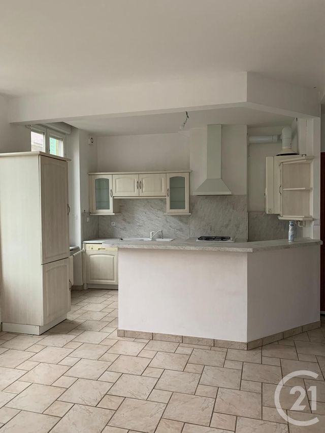 Appartement F5 à vendre - 5 pièces - 81.93 m2 - VERDUN - 55 - LORRAINE - Century 21 L'Immobilière Verdunoise Appartement F5 à vendre - 5 pièces - 81.93 m2 - VERDUN - 55 - LORRAINE - Century 21 L'Immobilière Verdunoise