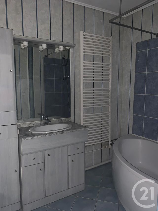 Appartement F5 à vendre - 5 pièces - 81.93 m2 - VERDUN - 55 - LORRAINE - Century 21 L'Immobilière Verdunoise Appartement F5 à vendre - 5 pièces - 81.93 m2 - VERDUN - 55 - LORRAINE - Century 21 L'Immobilière Verdunoise