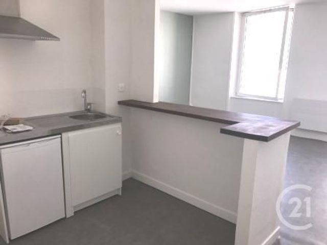 Appartement F2 à louer - 2 pièces - 45.41 m2 - VERDUN - 55 - LORRAINE - Century 21 L'Immobilière Verdunoise Appartement F2 à louer - 2 pièces - 45.41 m2 - VERDUN - 55 - LORRAINE - Century 21 L'Immobilière Verdunoise