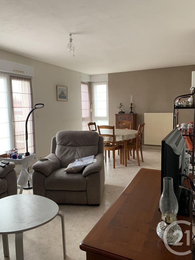 Afficher la photo en grand Appartement F5 à vendre - 4 pièces - 96.25 m2 - VERDUN - 55 - LORRAINE - Century 21 L'Immobilière Verdunoise