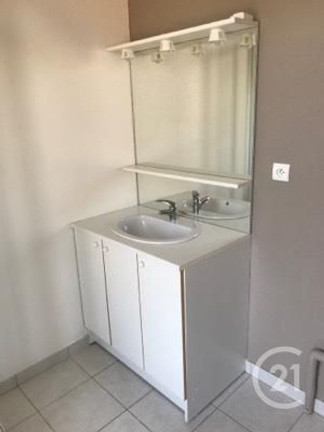 Appartement F2 à louer - 2 pièces - 40.08 m2 - VERDUN - 55 - LORRAINE - Century 21 L'Immobilière Verdunoise Appartement F2 à louer - 2 pièces - 40.08 m2 - VERDUN - 55 - LORRAINE - Century 21 L'Immobilière Verdunoise