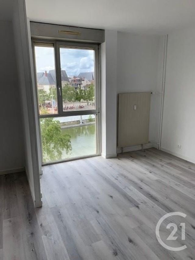 Appartement F1 à louer - 1 pièce - 39.79 m2 - VERDUN - 55 - LORRAINE - Century 21 L'Immobilière Verdunoise Appartement F1 à louer - 1 pièce - 39.79 m2 - VERDUN - 55 - LORRAINE - Century 21 L'Immobilière Verdunoise
