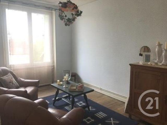 Afficher la photo en grand Appartement F2 à louer - 2 pièces - 47.0 m2 - VERDUN - 55 - LORRAINE - Century 21 L'Immobilière Verdunoise