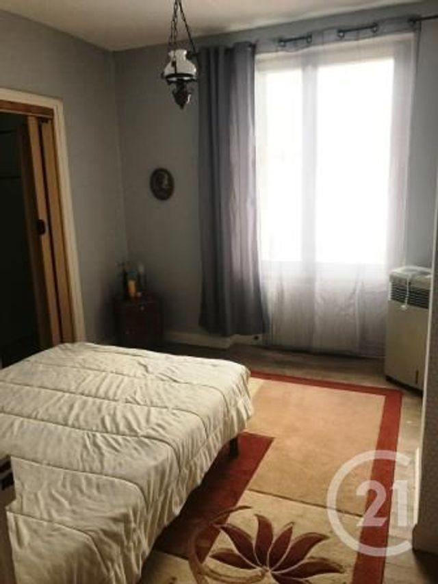 Afficher la photo en grand Appartement F2 à louer - 2 pièces - 47.0 m2 - VERDUN - 55 - LORRAINE - Century 21 L'Immobilière Verdunoise