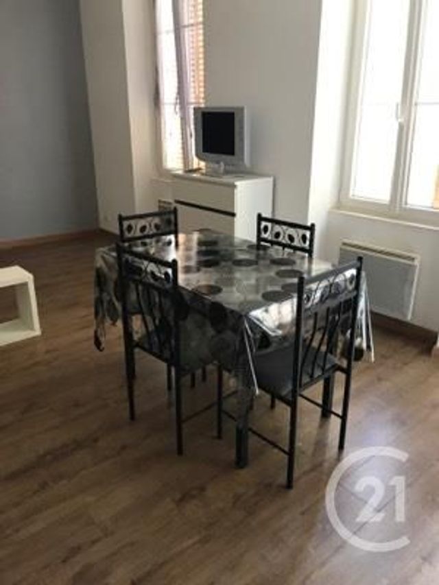 Afficher la photo en grand Studio à louer - 1 pièce - 22.28 m2 - VERDUN - 55 - LORRAINE - Century 21 L'Immobilière Verdunoise