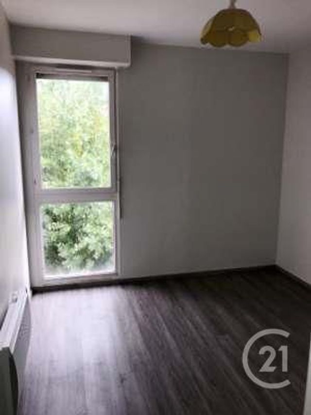 Appartement F2 à louer - 2 pièces - 37.6 m2 - VERDUN - 55 - LORRAINE - Century 21 L'Immobilière Verdunoise