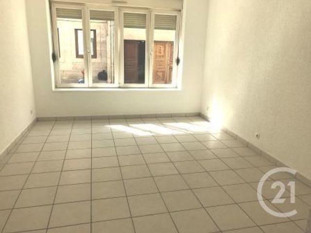Appartement F2 à louer - 2 pièces - 41.63 m2 - VERDUN - 55 - LORRAINE - Century 21 L'Immobilière Verdunoise