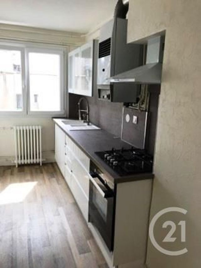 Appartement F3 à louer - 3 pièces - 101.93 m2 - VERDUN - 55 - LORRAINE - Century 21 L'Immobilière Verdunoise