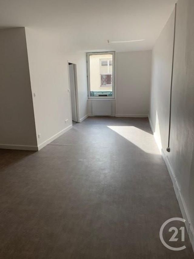 Appartement Duplex à louer - 3 pièces - 54.57 m2 - VERDUN - 55 - LORRAINE - Century 21 L'Immobilière Verdunoise